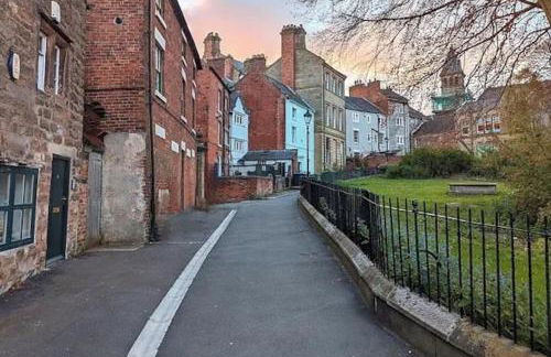 Fryers Cottage Wirksworth, a traditional yet stylish 2-bedroom Peak District cottage - Foto 33