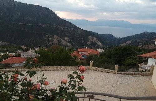 Kallisti Ξενώνας Διακοπτό-Καλάβρυτα - Foto 19