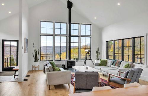 Magnificent Chalet Sweeping Views and Hot Tub - Foto 16