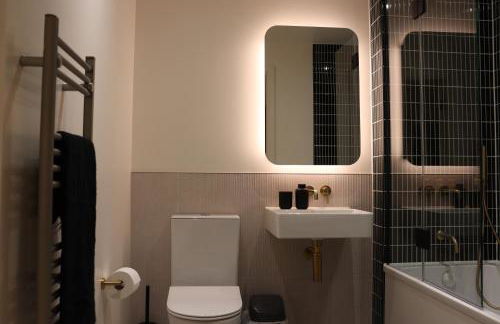 Luxury 2 Bed 2 Bath City Apartment - Foto 11