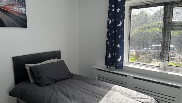 Comfy 2-bedroom Apartment - Foto 3, Habitación