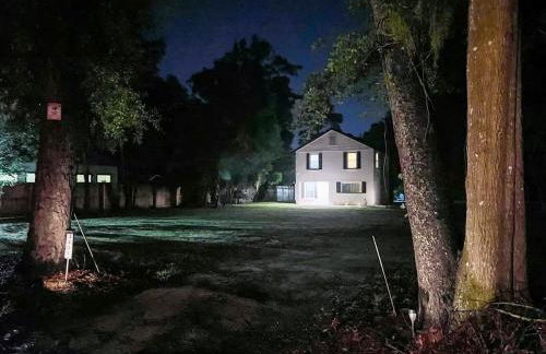 The Refuge on 5th - Pets , Patio & Firepit - Photo 52