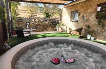 Countryside home Villa Luna with Private Yard & Jacuzzi - Foto 1