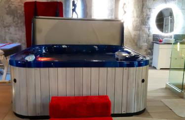 Luxueux Studio à Ambrières-les-Vallées - 85 m² avec Jacuzzi - Foto 4