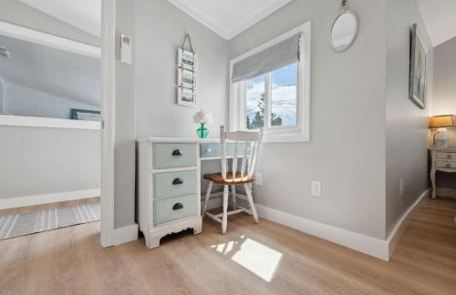 Riverside Retreat Minutes to Beach Updated Kitchen - Foto 6