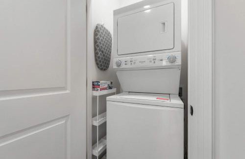 New Champion Cottage - 2BR Retreat Near Sportsplex - Foto 37