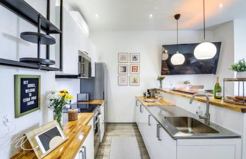 Luxury Barndo 2AN Europe Style Farm Stay Chickens - Foto 3