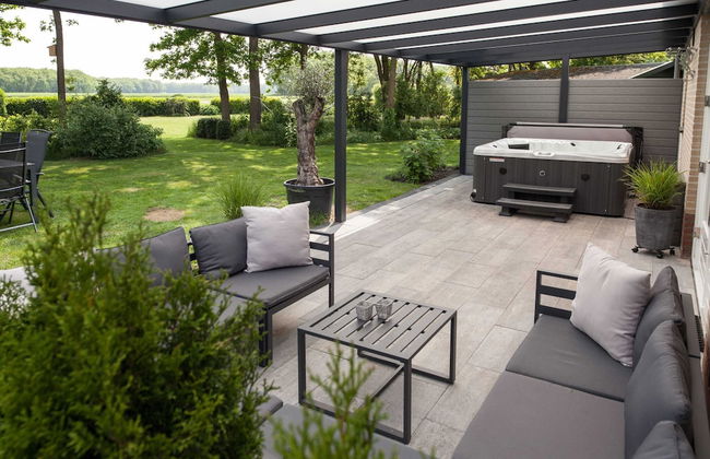 Vacation Home With Jacuzzi - Foto 21