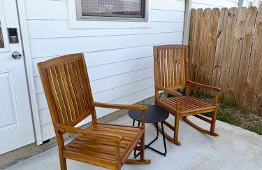 NEW-Upscale-EnSuites-King Bds-Fast WiFi-Quiet Area - Foto 22