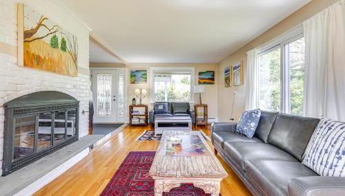 3 Mi to Cape Cod Bay Marshfield Home with Balcony! - Foto 4