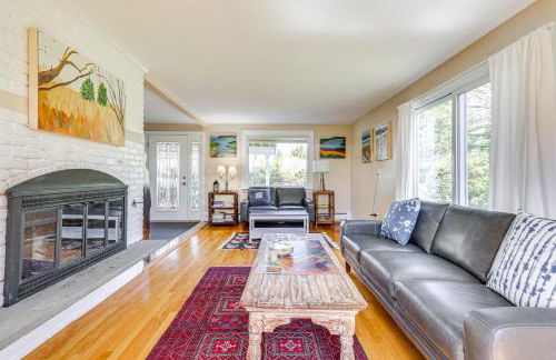 3 Mi to Cape Cod Bay Marshfield Home with Balcony! - Foto 4