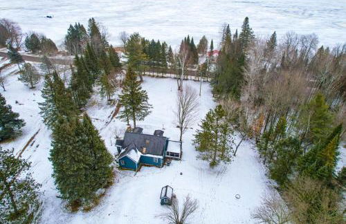 Charming Butternut Lake Getaway with Deck and Dock! - Foto 31