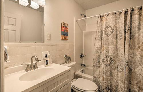 Peaceful Bluegrass Getaway on 10-Acre Farm! - Foto 19