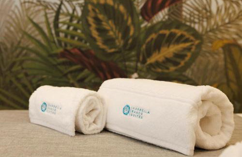MARBELLA BANUS SUITES - Banús - Medina Garden - Brand New 1BR - 1BA - Outdoor Terrace - Bright & Modern - Pool - Steps from Puerto Banús Marina - Walk to El Corte Ing Luxury Shopping Mall - Photo 16