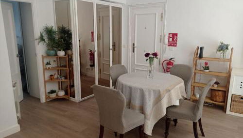 Piso con terraza junto a la playa - Foto 3