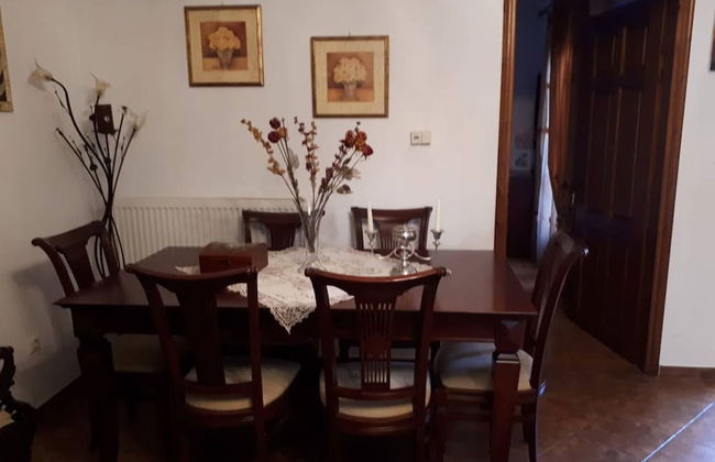 Antonia House - Photo 12