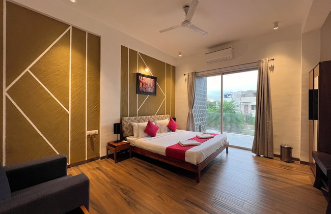 Touchwood 4 BHK With Pvt Pool By Stellar Stays - Photo 1