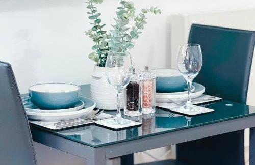 Chic Studio, Free parking, Sleeps 2 - Foto 23