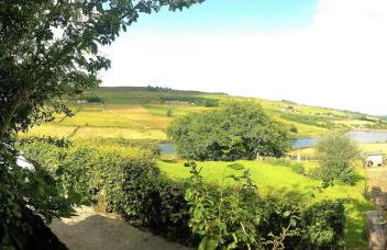 Bijou Cottage in Brontë Country with Wood-burning Stove & Hot Tub Spa - Foto 2