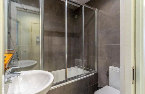 AB Montjuic - Foto 65