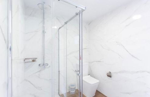 3 Bedroom Stunning Home In Mezquitilla - Photo 42