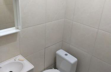 Kitnet espaçosa e bem localizada - Próximo ao lago e centro de eventos - Foto 18