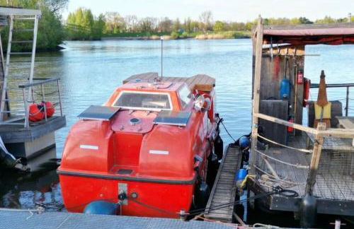 Ausgebautes Freifallrettungsboot KNUTSCHKUGEL - Foto 8