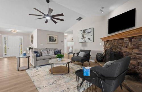 Comfortable 4BR Stay | Room for Everyone - Foto 21