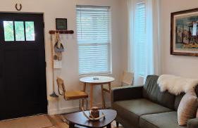 Stay at The Oak - Downtown New Braunfels Getaway - Foto 40