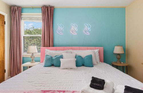 Nashville Gem Grill Mini Pickleball Sleeps 12 - Foto 8