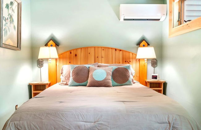 Waterfront w/ Kayak's, Sup's and Ping Pong Table! - Photo 2