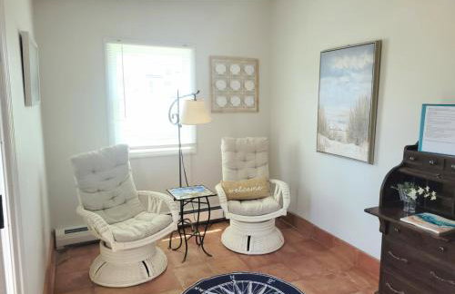 2 Bedroom Matunuck Beach House, 1 Block from Ocean - Foto 12