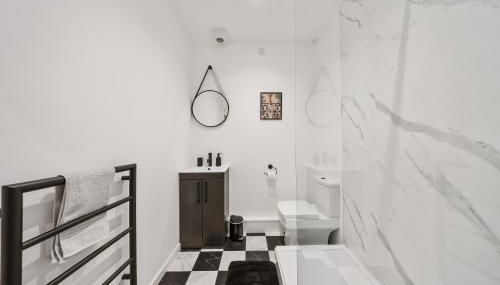 Elevated Escape - Hot tub, sauna, rooftop terrace - Foto 4