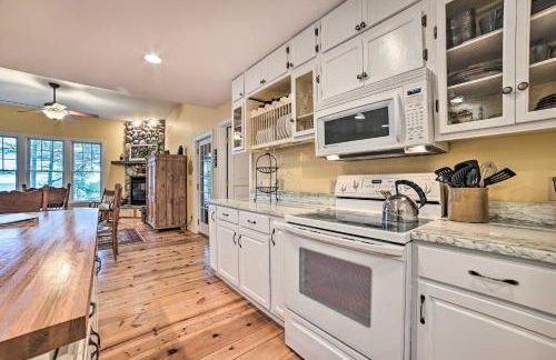 Waterfront Cheboygan Home with Fire Pit - Foto 9