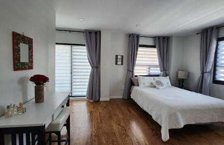 Luxury Modern Loft with Balcony Near MetLife & NYC - Foto 23