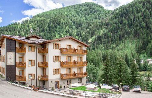 Residence Hotel Santa Maria piscina e wellness - Foto 1