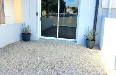 PLAIN PIED, avec mezzanine et espace extérieur 10min Puy du F - Foto 14