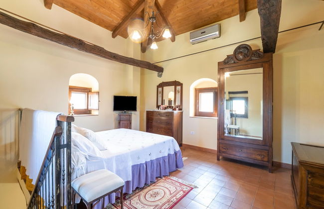 Holiday Home in Stilo With Pool & Views - Foto 32