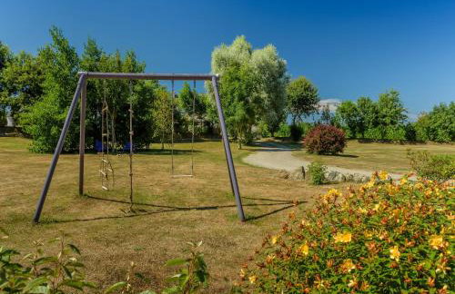 Peaceful Holiday Home in Plouguin with Indoor Pool - Foto 12