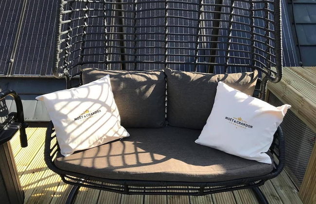 Stunning Luxury Duplex With Hot Tub and Aircon - Foto 21