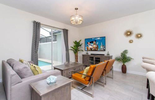 Luxurious Décor 4 Bd w/ Pool Close to Disney 4820 - Photo 28