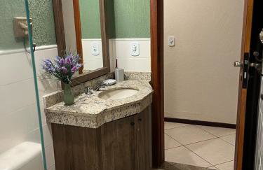 Casa Encantadora com vista Cinematográfica - Foto 1