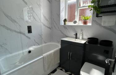 Homely flat in Surrey - Foto 5