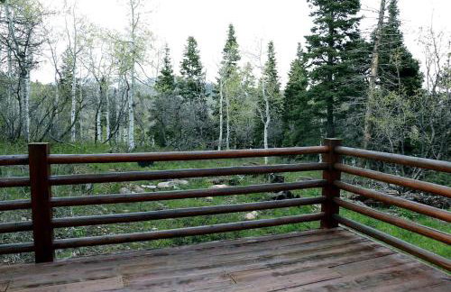 Cozy Secluded Log Cabin with Scenic Mountain Views near Park City, Utah - Foto 16