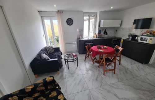 Rive gauche Rive droite Appartements Cosy très bien situés - Foto 2