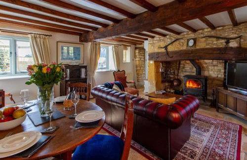 Graziers Cottage - character Cotswold cottage with inglenook, parking and pub nearby - Foto 1