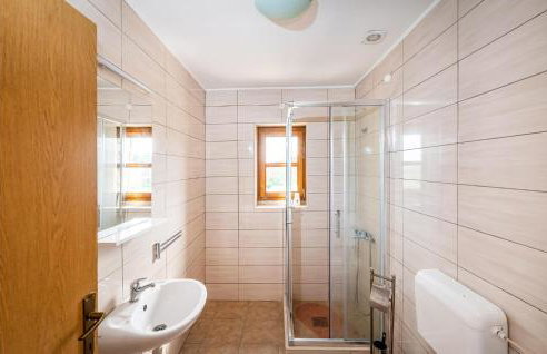 Two-Bedroom Holiday Home In Lisane Tinjske - Foto 32