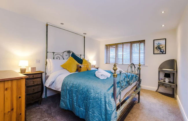 Host Stay Belvedere House - Photo 15