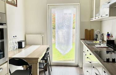 near Düsseldorf Messe and Airport, two Bedrooms, Parking, Kitchen and Garden - Photo 6