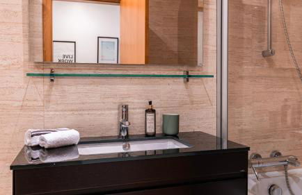 3 Bedroom Oeiras Wonder W/ Balcony by LovelyStay - Foto 13